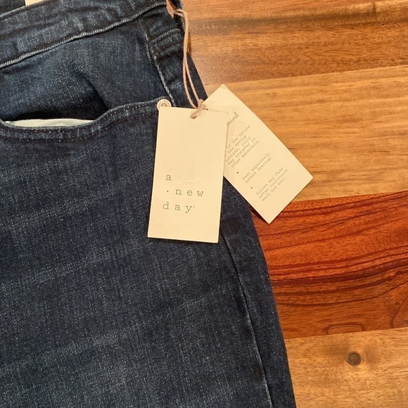 A new day size 12 jeans bootcut high rise new - Picture 3 of 5